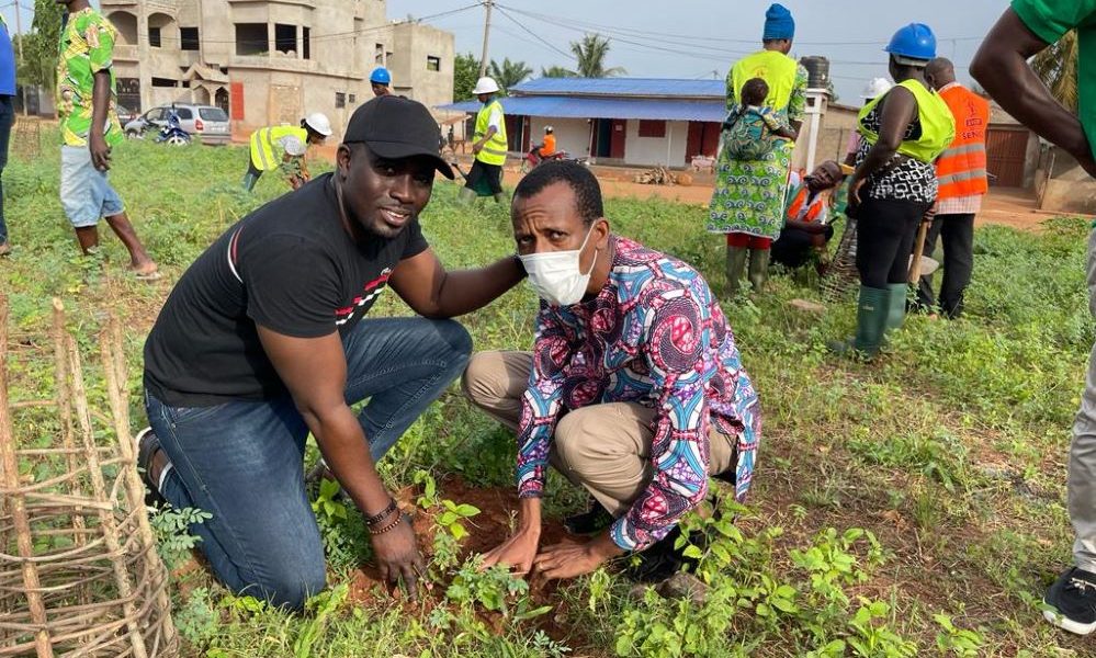 UPF-Togo plante des arbres pour le vivre ensemble