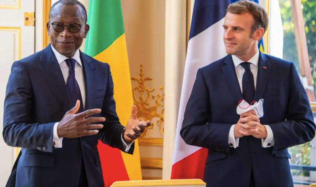 Macron, Président de la France et Talon le Président du Bénin au Palais de la Marina à Cotonou
