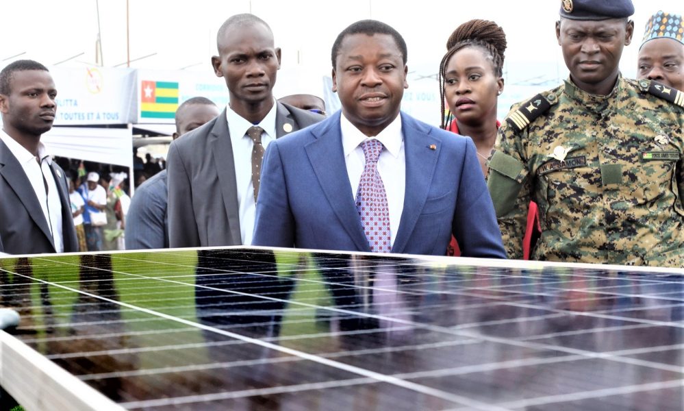 Faure Gnassingbé au lancement des travaux de la 2e phase de la centrale photovoltaïque de Blitta