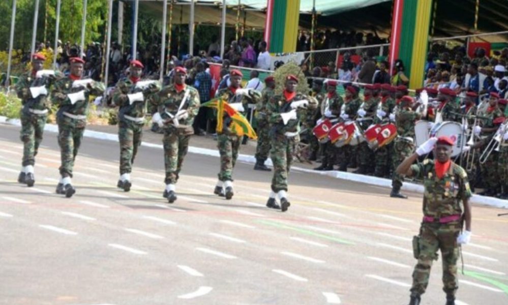 Des militaires togolais lors d'un défilé à l'occasion du 61e anniversaire de l'indépendance du Togo